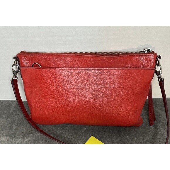 Fossil Red Leather Credit Card Slots Zipper Closure Crossbody Bag - Picture 4 of 16